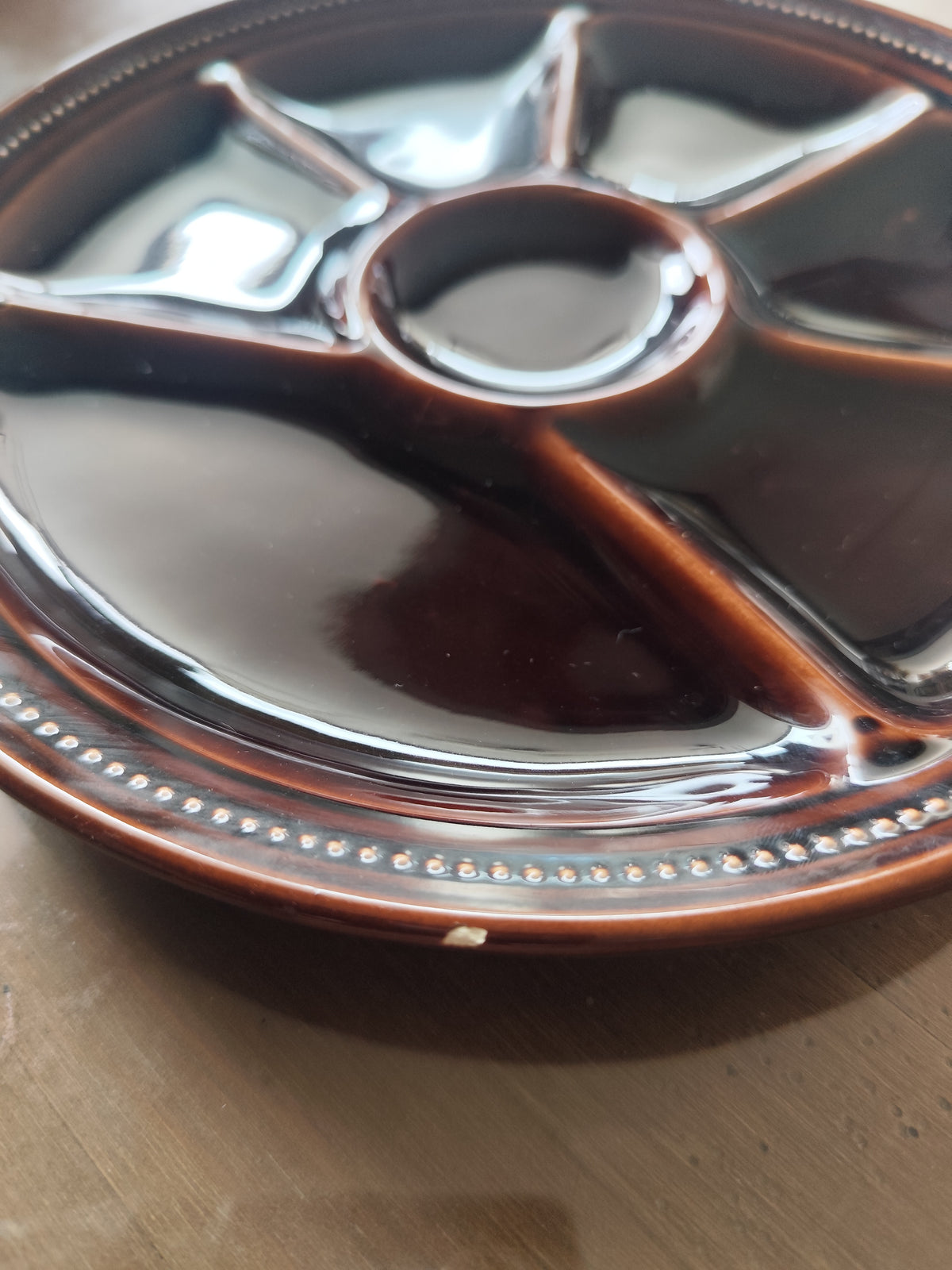 Vintage Fondue-Set „Fondue Gourmet“ 24-teilig – Keramik & Gusseisen (6 Personen)