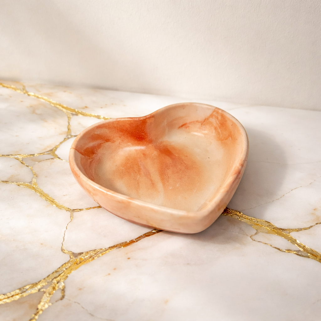 Handmade - Herz-Schale aus Gips – Ablage für Ringe & Ohrringe oder auch Seifen