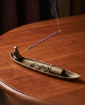 Räucherstäbchenhalter „Zen-Boot“ – Edles Metalldesign mit Bronzelegierung