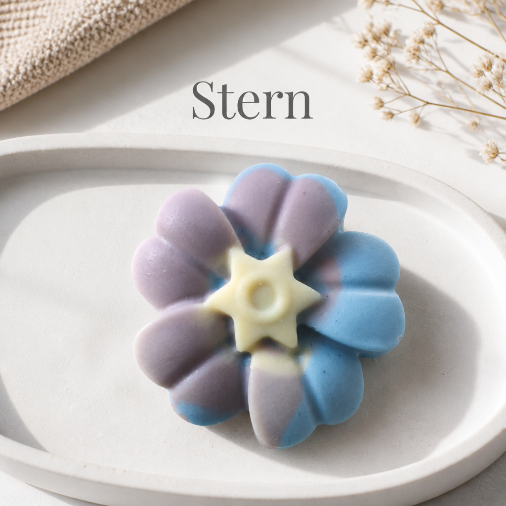 Handmade | Naturseife Sakura 'Stern' mit Ziegenmilchpulver