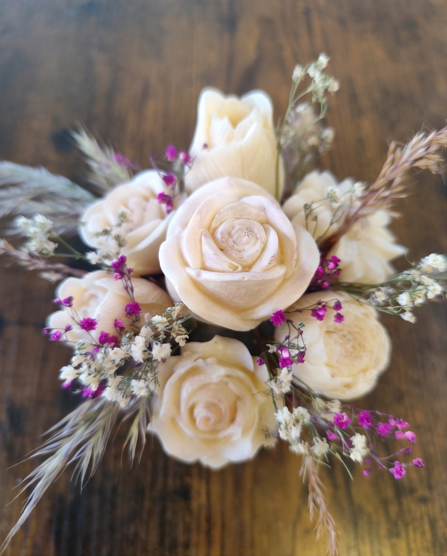 Handmade - Blumen-Bouquet aus Seifen | handgesiedet | Weißtöne