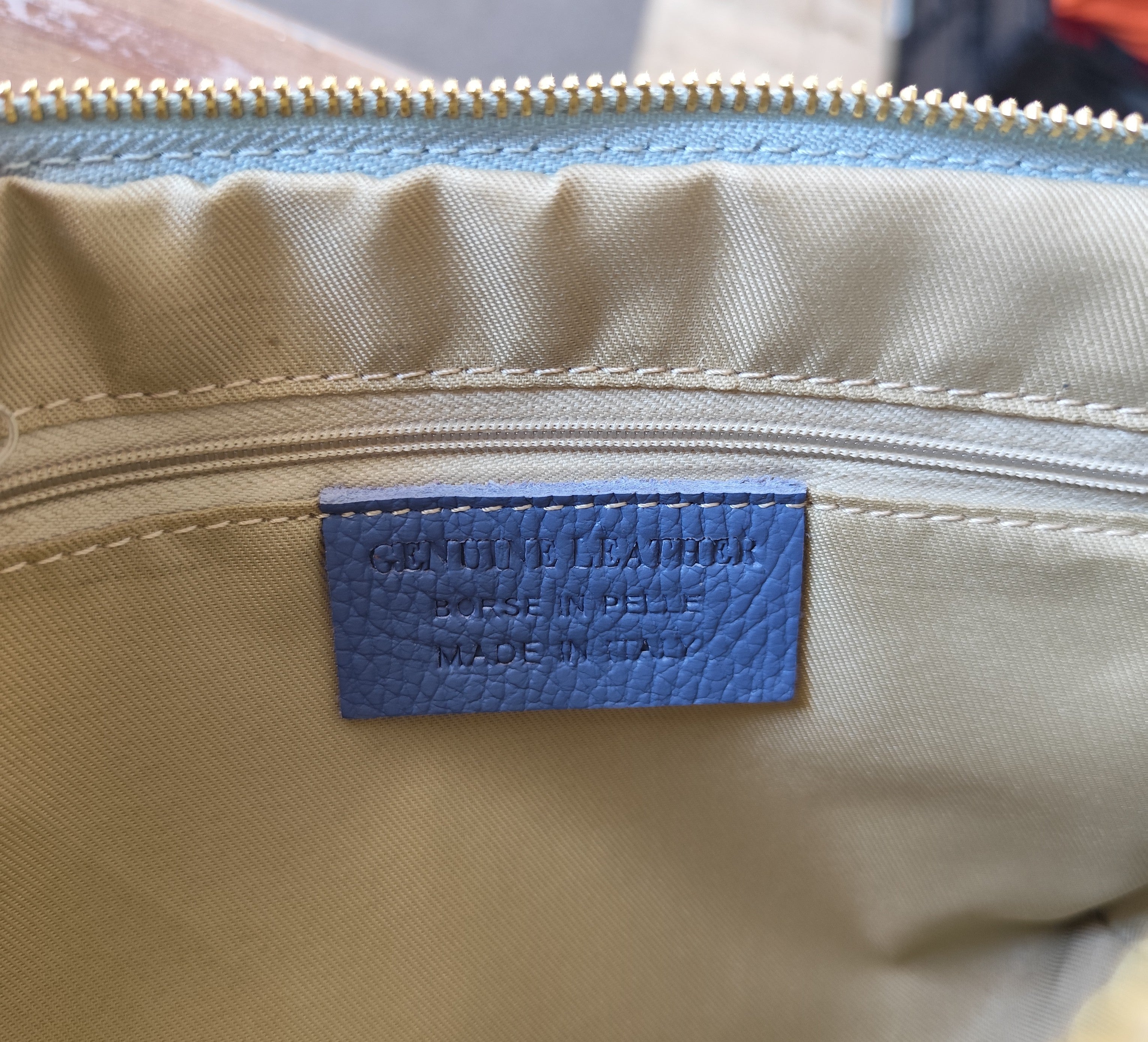 2nd Hand | hellblaue Handtasche "Milano" - neu und unbenutzt